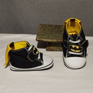 Batman cape infant shoes size S 17